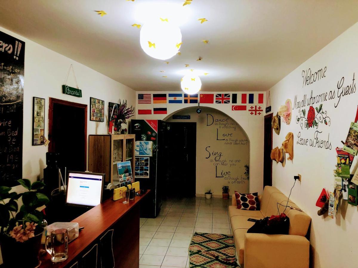 Backpackers & Bar Lungomare * Vlore