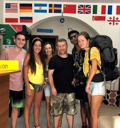 Backpackers & Bar Lungomare Hostel Vlore