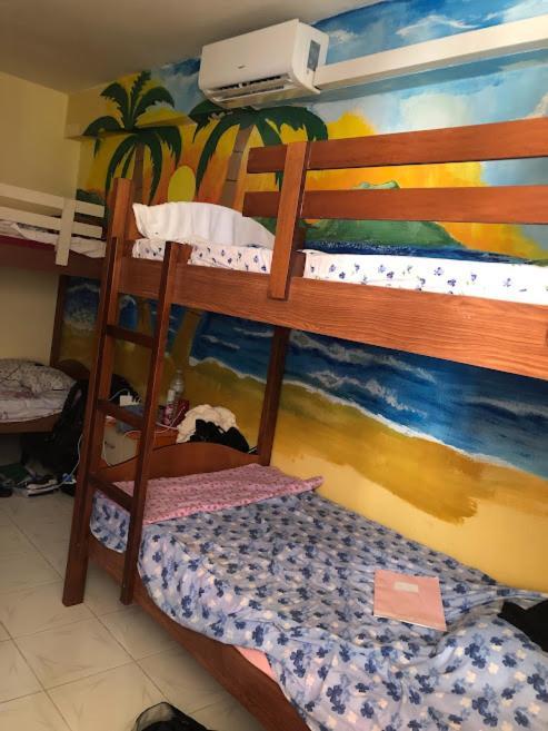 Backpackers & Bar Lungomare Vlore
