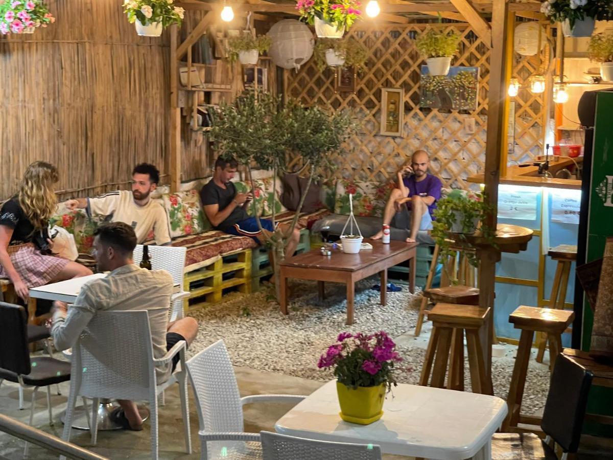 Hostel Backpackers & Bar Lungomare